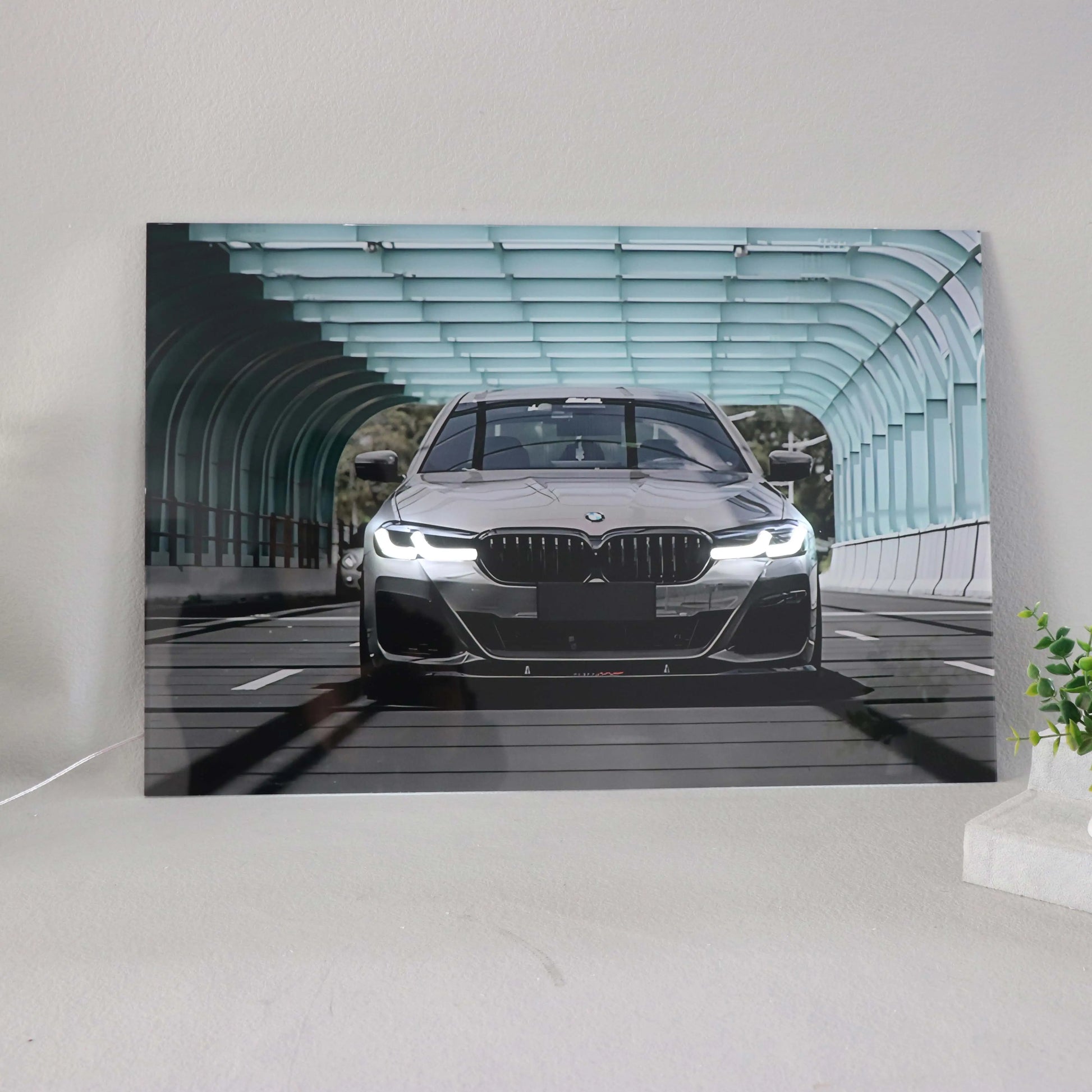 BMW M5 Neon Lights